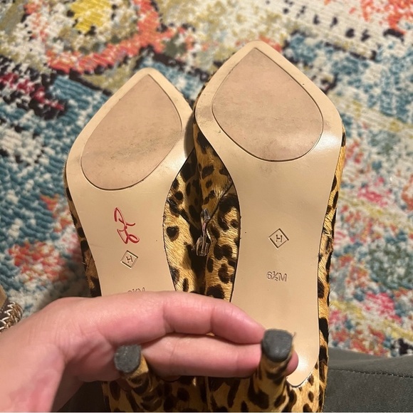 Halogen Ashlee Pointed Toe Ankle Bootie BOOTS Size 6.5 m Calf Hair Leopard HEELS - Picture 4 of 8